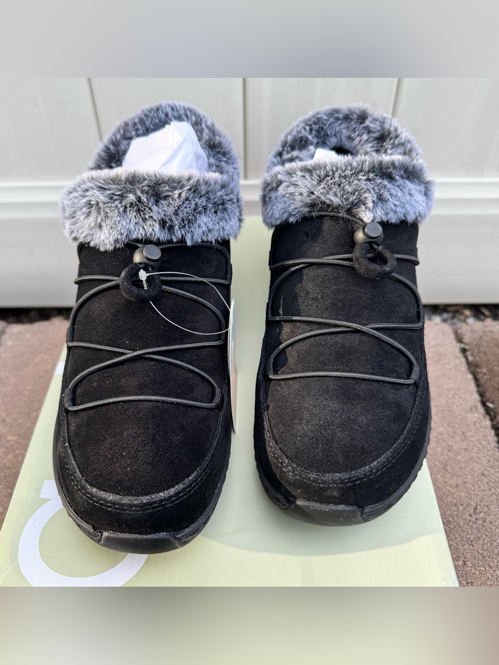 Aetrex Chrissy Furry Slip On Black - Brand New With Tags! - Picture 2 of 16